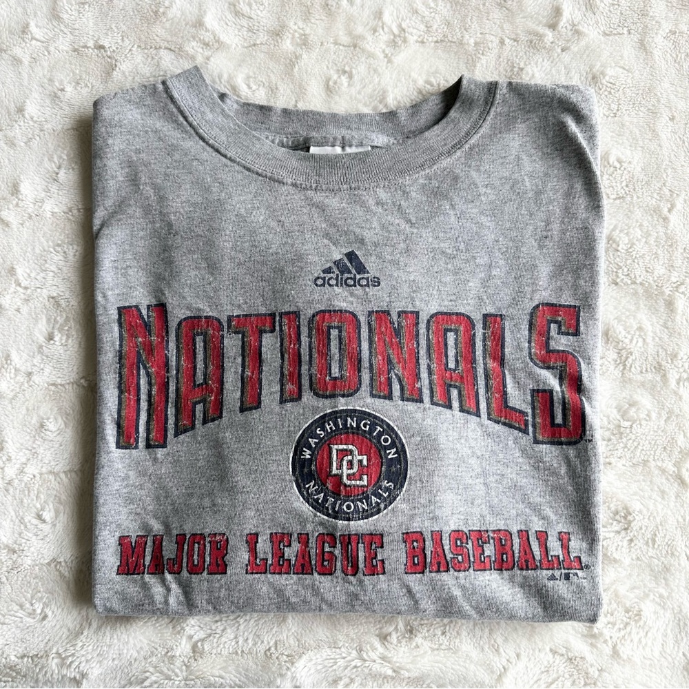 Vintage Washington Nationals Shirt Tee Mens Medium Gray Adidas DC Spell Out MLB
